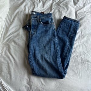 Levi’s Wedgie Jeans size 25